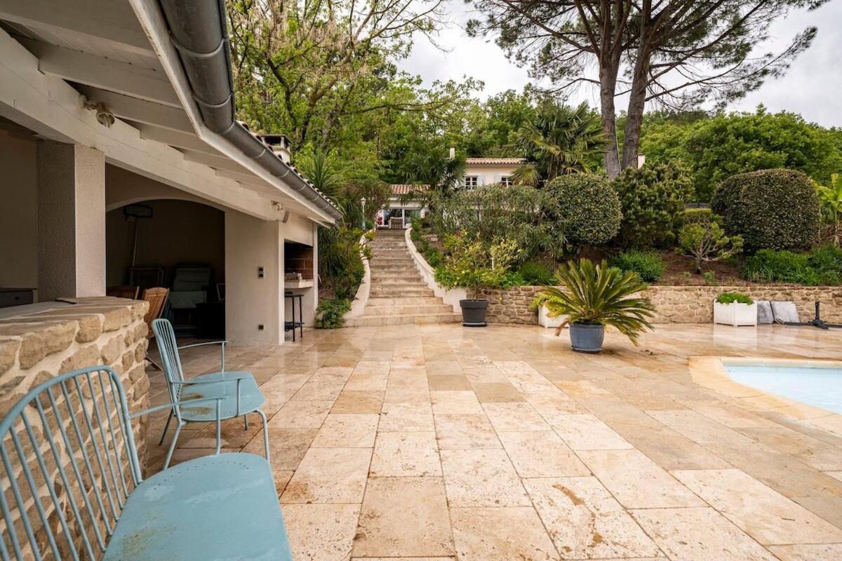 La Villa Moursoise 4 Etoiles Mours-Saint-Eusebe Exterior foto
