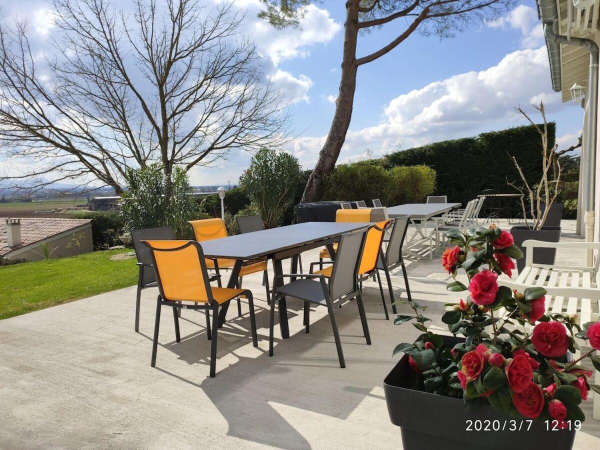La Villa Moursoise 4 Etoiles Mours-Saint-Eusebe Exterior foto